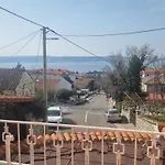 Fuer 3 Personen Mit Terrasse By Interhome شقة نوفي فينودولسكي
