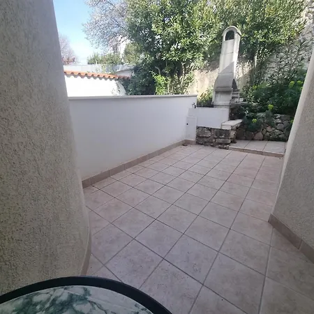 Fuer 3 Personen Mit Terrasse By Interhome Novi Vinodolski